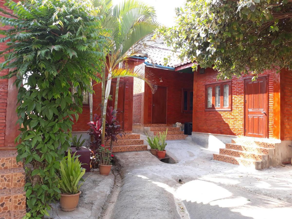Kongkeo Guesthouse Muang Phônsavan Exterior foto
